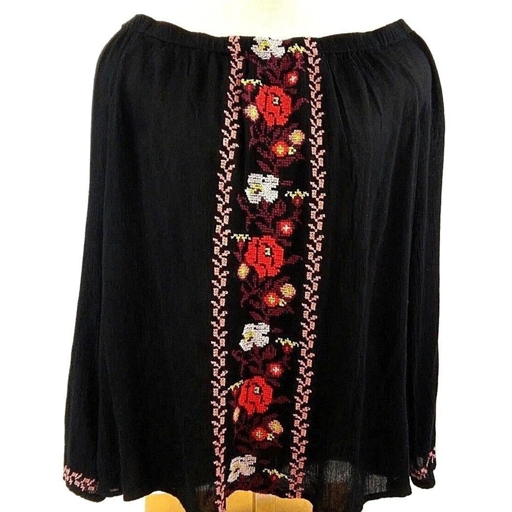 Old Navy‎ Peasant Blouse Top M Petit Black Long Sleeve Embroidered Flowers Boho